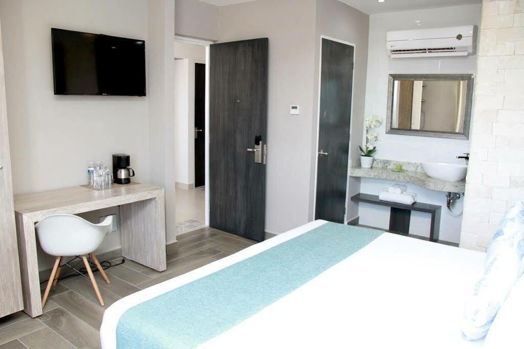 Bfh Attraction Deluxe Hotel Πλάγια Ντελ Κάρμεν Εξωτερικό φωτογραφία